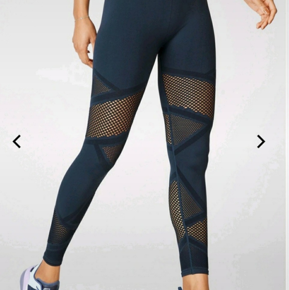 Dark Blue Mosaic 7/8 Leggings